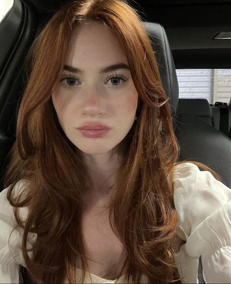 Hair Color Ideas Orange, Copper Hair Pale Skin, Asian Ginger Hair, Deep Ginger Hair, Rambut Brunette, Hair Pale Skin, Red Hair Inspo, Ginger Hair Color, Hair Color Auburn