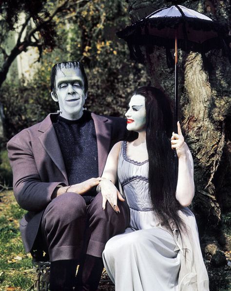 Munsters Tv Show, The Munster, Lily Munster, Space Ghost, Yvonne De Carlo, Elvira Mistress Of The Dark, The Munsters, Swinging Sixties, Classic Monsters