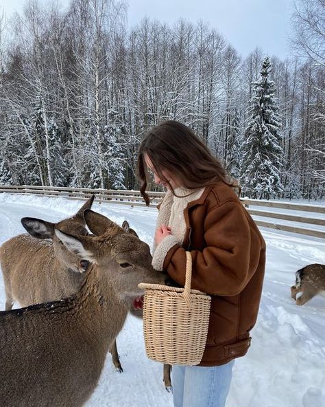 Mode Au Ski, Skandinavian Fashion, Vive Le Vent, Cold Girl, Winter Princess, Cosy Christmas, Winter Inspo, I Love Winter, Christmas Feeling