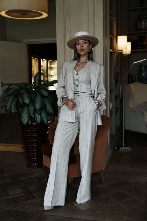 #custom #tailoring #women #suit #style Suit With Hat Women, Ladies 3 Piece Suit Style, Great Gatsby Womens Pant Suit, Street Style Suits Women, 3 Piece Suit For Women Style, Suits For Short Height Women, Alexandra Dobre Suits, Suit Combinations For Women, Women Suit Style