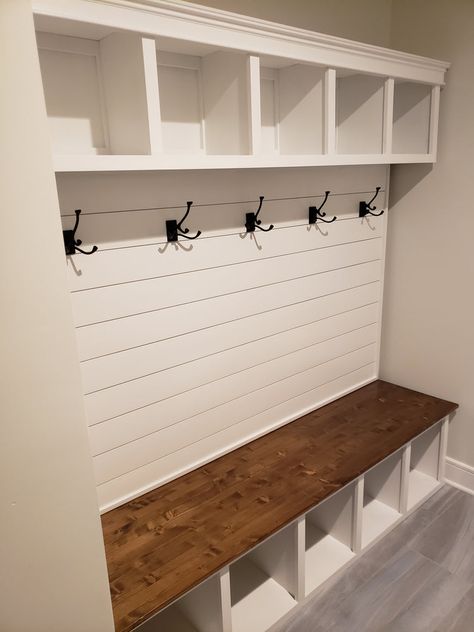 Mudroom Bench With Shiplap Wall, Small Mud Room Cubby Ideas, Entry Mudroom Ideas Farmhouse, Half Wall Mudroom, Floating Bench Seat Mudroom, Backpack Storage Wall, Mid Room Lockers, Mud Room Shoe Bench, Entry Cubby Bench