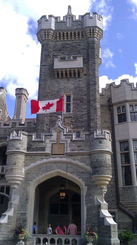 Casa Loma, Toronto  | Well, I'll be darned! I've been here! 8th grade. Just about the first time I've found a pin where I can say this :) st | Canada Girl, Canada Toronto City, Canada Aesthetic, Canada Pictures, Canada City, Canada Photography, Toronto City, Toronto Travel, Canada Photos