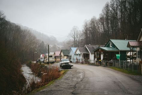 Virginia Gothic, Southern Small Town Aesthetic, Missing Aesthetic, West Virginia Aesthetic, Small Town Horror, Appalachia Aesthetic, Virginia Aesthetic, Parkersburg West Virginia, Mcdowell County