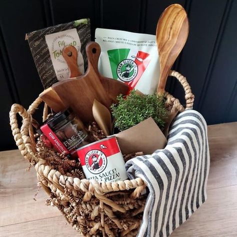 Pizza Themed Gift Basket, Italian Night Gift Basket, Tea Towel Gift Basket, Pizza Kit Gift Basket, Date Night Basket Ideas Christmas Gifts, Date Night Basket Gift, Pizza Making Gift Basket, Italian Themed Gift Basket, Pizza Lover Gifts