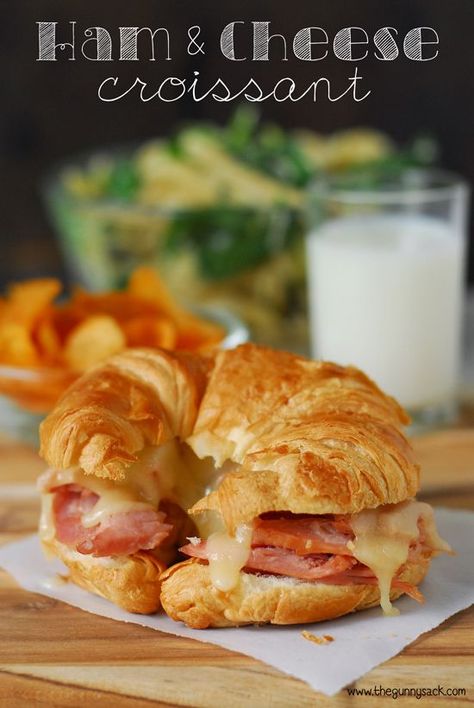 Ham And Cheese Croissants, Ham And Cheese Croissant, Cheese Croissant, Croissant Sandwich, Croissant Recipe, Ham Sandwiches, Leftover Ham, Snacks Saludables, Ham Recipes