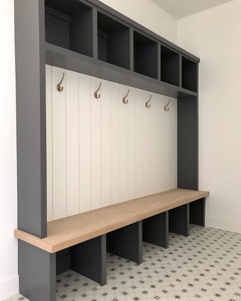 Mudroom Off Of Garage, White Mud Room Ideas, Built In Mudroom Lockers With Bench, Mudroom Catch All, Cheap Mudroom Ideas, Narrow Mud Room Ideas Entryway, Square Mudroom Ideas, Mudroom And Laundry Room Combo Layout, Shop Hangout Ideas