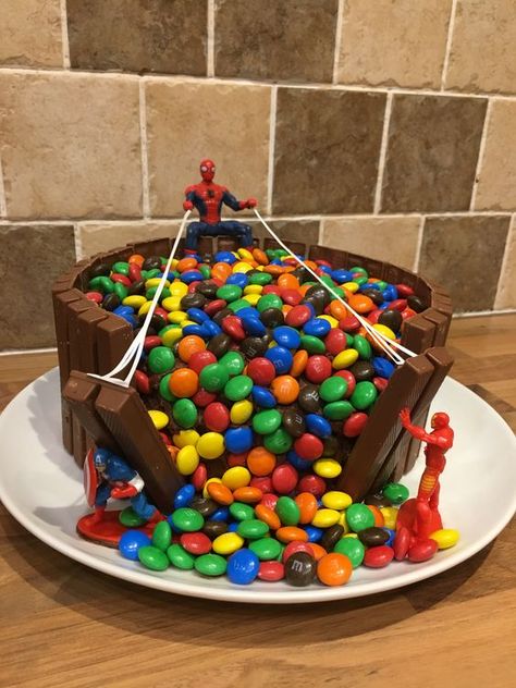 Cooking a meal can also mean a massive clean up. Birthday Cake For 12 Year Boy, M&m Cake, Spiderman Birthday Cake, Marvel Birthday Party, Fest Mad, Superhero Birthday Cake, Pokemon Cake, Spiderman Cake, Sprinkle Cake