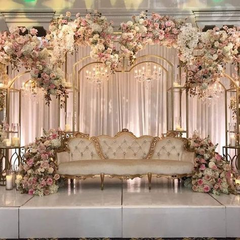 Rose Gold Quince Main Table, Reception Stage Decoration Indian Indoor, Sims Wedding, Asian Wedding Decor, Nikah Decor, Engagement Stage Decoration, Reception Stage Decor, Wedding Stage Backdrop, Wedding Stage Decor