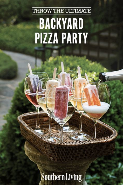 Bubbling farmers' market-inspired pizzas, grown-up frozen pops, and a summer garden in full bloom create an alfresco pizza party where everyone feels at home #backyardparty #pizzaparty #bbq #outdoor #southernliving Backyard Pizza Party, Easy Summer Cocktail Recipes, Garden Party Recipes, Easy Summer Cocktails, Ultimate Backyard, Cocktails For Parties, Fruit Pops, Party Food Buffet, Wine Tasting Party