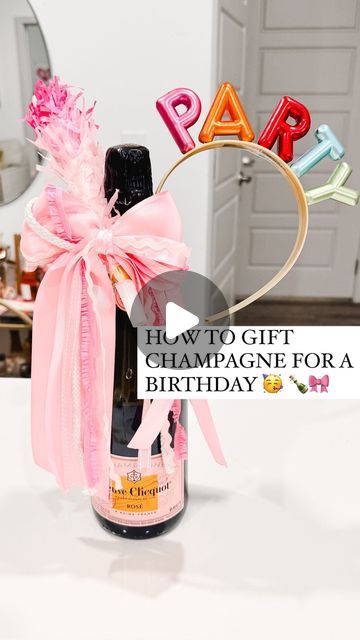 Wine Bottle Birthday Decorations, Birthday Wine Basket Gift Ideas, Gift Wrap A Wine Bottle Ideas, Wine Bottle Gifts Diy, Champagne Bottle Bouquet Gift, Wine And Gift Card Wrapping, Bottle Art For Birthday Gift, Champagne Gift Wrapping Ideas, Champagne Birthday Gift Ideas