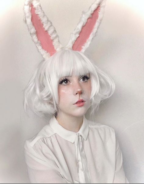 March Hare Costume, Reference Faces, Bunny Makeup, Drawing Refrences, Bunny Cosplay, Rosabella Beauty, Vibrant Makeup, Anime Eye Makeup, Oc Aesthetic