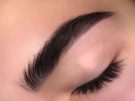 Thick Eyebrows Natural, Eyebrow Maintenance, Brow Maintenance, Health Aesthetics, Eyebrow Care, Eyebrows Goals, Brow Care, Eyebrow Beauty, Full Eyebrows