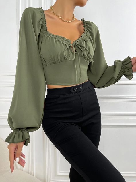 Hispanic Outfits, Off The Shoulder Top Outfit, Long Sleeve Corset Top, Off Shoulder Outfits, Halter Shirt, Corset Style Tops, Chic Blouses, Puff Long Sleeves, Slim Fit Shorts