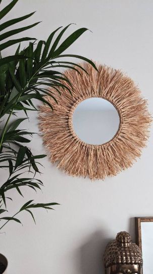 Raffia Mirror, Boho Dining Room, Baby Mirror, Boho Mirror, Interior Design Bohemian, Girly Apartment Decor, Macrame Mirror, Mirror Crafts, Wall Decor Crafts