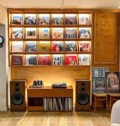 Vinyl Record Room, Vinyl Record Furniture, Audiophile Room, Music Room Design, Home Music Rooms, Music Corner, Vinyl Room, Record Room, Muebles Living