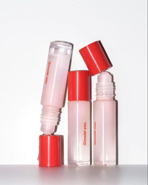 The Beauty Spotlights on Instagram: “finally! #glossier You Eau de Parfum in travel-sized Rollerball. — 27oz/$28 “The ultimate personal fragrance, now available in a…” Glossier Perfume, Glossier You Perfume, Milky Jelly Cleanser, Cleanser For Oily Skin, Priming Moisturizer, Glossier You, Travel Size Perfume, Rollerball Perfume, Skin Cleanser Products