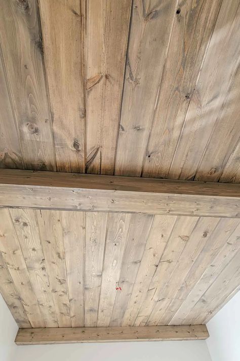 Wood Ceiling Kitchen Farmhouse, Cabin Ceiling Ideas Wood Planks, House With Wood Ceiling, Planked Wood Ceiling, Rustic Wooden Ceiling, Vaulted Wood Ceiling Kitchen, Diy Planked Ceiling, Diy Plywood Ceiling, Ceiling Planks Diy