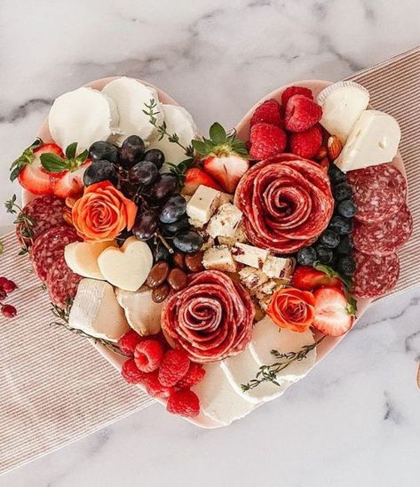 Valentines Tea, Valentines Party Food, Galentines Day Ideas, Valentines Brunch, Food Boards, Charcuterie Inspiration, Valentine Dinner, Party Food Platters, Charcuterie And Cheese Board