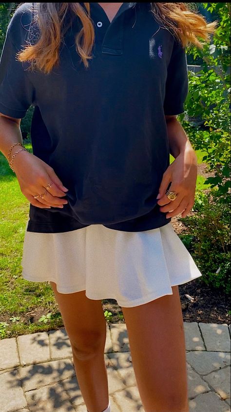 Big Polo Shirt Outfit Women, Polo And Skirt Outfits, Black Polo Shirt Outfit Woman, Polo Top Outfit, Vneck Outfit, Polo Outfits For Women, Polo Shirt Outfit Women's, Yellow Skirt Outfits, Polo Shirt Outfit