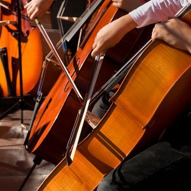 Starting to play the cello as an adult? Here are 10 cello compositions that will allow you to feel like a “real” cellist – even if you make mistakes now and then. Cello Tutorial, Cello Practice, Cello Lessons, Apps For Learning, Romantic Composers, Violin Songs, Cello Sheet Music, Cello Music, Learn Violin