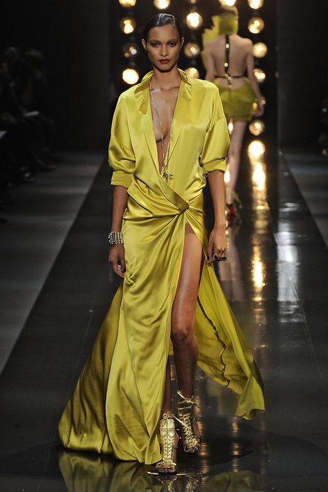 Rock Dress, Alexandre Vauthier, Couture Week, Yellow Fashion, Looks Style, Mode Style, Yellow Dress, London Fashion Week, Milan Fashion Week