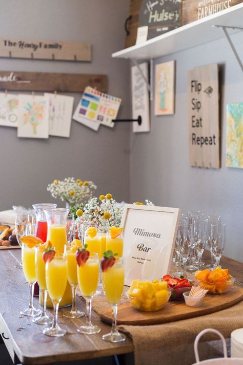 Brunch Party Recap Trader Joes Brunch Ideas, Brunch Backyard Party, Graduation Brunch Decor, Brunch Themed Party, Roc Nation Brunch Theme Party, Birthday Brunch Party Ideas Decor, Brunch Birthday Party Ideas Decoration, Mimosa Brunch Aesthetic, Outside Brunch Party Decor