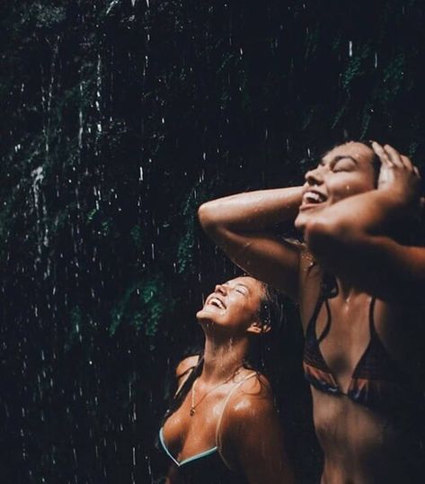 ᗰᗴᖇᗰᗩᎥᗪ ᗪᖇᗴᗩᗰ on Instagram: “"Not everything is supposed to become something beautiful and long-lasting. Sometimes people come into your life to show you what is right,…” Cold Shower, Thought Catalog, Bff Goals, Gal Pal, Best Friend Goals, Take A Shower, Something Beautiful, Beach Pictures, The Rain