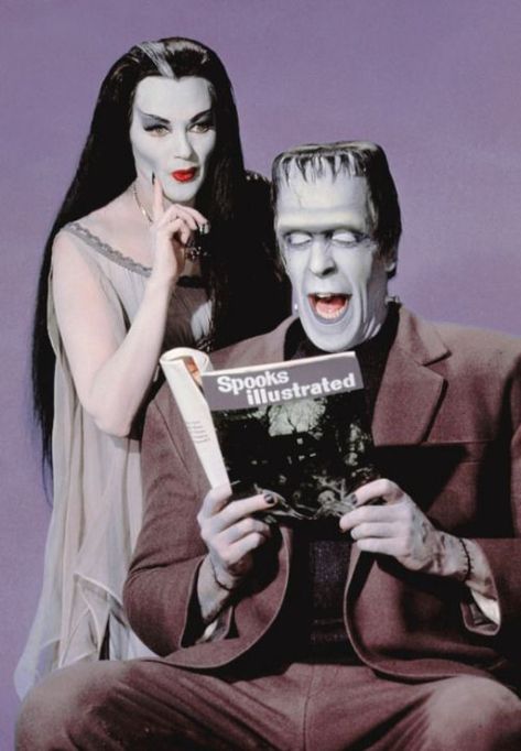 Munsters Tv Show, The Munster, Lily Munster, Yvonne De Carlo, The Munsters, Frankenstein's Monster, Classic Horror Movies, Universal Monsters, Classic Monsters