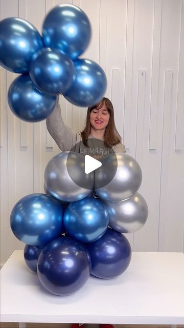 Simple Balloon Decoration Idea, Balloon Garland On Top Of Backdrop, Simple Ballons Decorations, Small Garland Balloon, Simple Balloon Backdrop Ideas, Balloon Garland On Fence, Diy Ballons Decoration Birthday, How To Make Balloon Backdrop, Non Helium Balloon Decorations