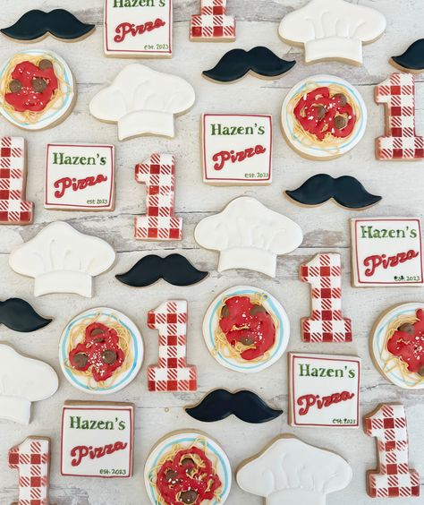 The Cookie Bug Italian Pizza Party, Little Italy Party, Ratatouille Birthday Party, Italian Dinner Party Decorations, Cookies Italian, Italy Party, Birthday Pizza, Italian Themed Parties, Pizza Party Birthday