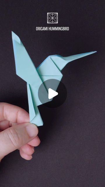 How To Make Origami Birds Easy, Oragami Birds, Hummingbird Mobile, Hummingbird Origami, Hummingbird Craft, Origami Fairy, Origami Animals Easy, Paper Birds Diy, Origami Bird Easy