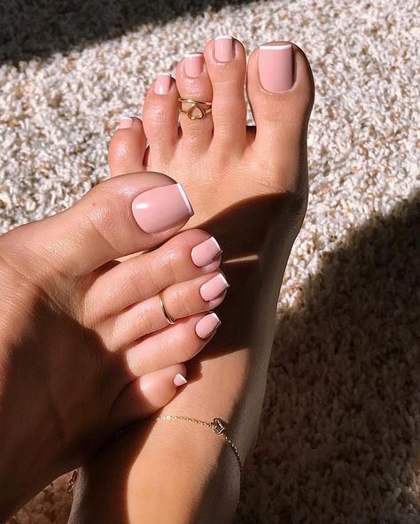 Pedicure Gel, Pink Toe Nails, Nail Pink, Nagel Tips, Acrylic Toes, Toe Nail Color, Pretty Toe Nails, Pink Toes, Cute Toe Nails