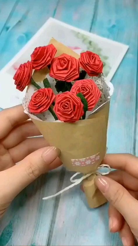 creative handicrafts😍 in 2022 | Handmade crafts gifts, Paper crafts, Paper bouquet diy Diy Rose Bouquet, Folded Flowers, Valentijnsdag Diy, Kraftangan Prasekolah, Hadiah Diy, Kraf Kertas, Handmade Crafts Gifts, Kartu Valentine, Flower Bouquet Diy