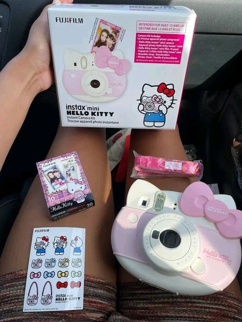 Gang Signal, Hello Kitty Camera, Fashion Content Creator, Hello Kitty Gifts, Hello Kitty Rooms, Cute Camera, Instant Film Camera, Hello Kitty Accessories, Fashion Content