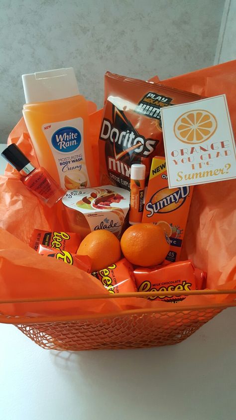 "Orange you glad it's summer" Teacher Appreciation gift. Orange basket filled with fun orange items Orange Birthday Box Ideas, Orange Easter Basket, Box Of Orange Gift Ideas, Orange Birthday Gifts, Orange Color Gift Basket Ideas, Orange Items For Gift Basket, Orange Gifts Ideas, Orange Box Gift Ideas, Random Appreciation For Boyfriend