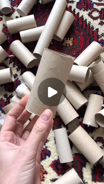 Sterre Ligthart on Instagram: "did you know you could turn toilet rolls into recycled paper? 🧻 yeah, not everything you learn on the internet will be applicable to you..

#recyledpaper #handmadepaper 

what should i turn into paper next?" What To Do With A Toilet Paper Roll, Toilet Paper Activities, Recycling Toilet Paper Rolls, Things To Make With Toilet Rolls, Crafts To Do With Paper Towel Rolls, Projects With Toilet Paper Rolls, Diy With Toilet Rolls, How To Make Cool Things Out Of Paper, Toilet Tube Crafts For Kids