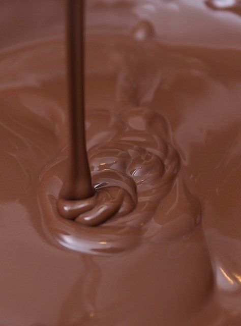 Chocolate Smooth Food - Free photo on Pixabay Vegan Chocolate Bars, Happy Chocolate Day, Chocolate Shapes, Rich Cake, Ge Bort, Chocolate Maker, Chocolate Layer Cake, Chocolate Delight, Chocolate Day