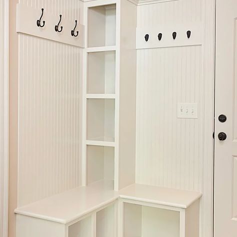 Small Entryways, Corner Mudroom Ideas, Corner Mudroom, Transitional Entry, Mudroom Closet, Mudroom Ideas, Rob Roy, Laundry Room Remodel, Parade Of Homes