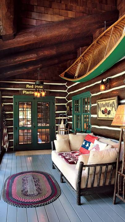 Lake Cottage Fireplace, Man Cave Cabin, Adirondack Home Decor, Adirondack Camp Decor, Vintage Cabin Decorating Ideas, Cabin Wood Floors, Rustic Fishing Cabin, Canoe Decor Ideas, Adirondack Style Interiors