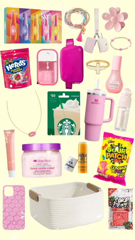 Birthday Basket!!! #preppy #pink #birthday !!!💗💗💗 Birthday List Preppy, Birthday Basket For Best Friend Pink, Bestie Birthday Basket Ideas, Preppy Birthday Basket, Pink Gift Basket Ideas Birthday, Pink Snack Basket, Birthday Baskets For Best Friend, Pink Basket Gift Ideas, Preppy Pink Birthday