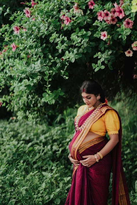 Traditional Maternity Shoot, Indian Maternity Photos, Maternity Gown Photography, Indian Maternity, Indian Baby Showers, Photoshoot At Home, Maternity Photography Poses Outdoors, Pregnancy Belly Photos, Maternity Photography Poses Couple