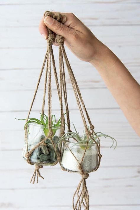 Vase Lights, Oui Jars, Oui Yogurt, Succulent Hanging Planter, Crafts With Glass Jars, Plants In Jars, Macrame Plant Hanger Tutorial, Macrame Plant Hanger Patterns, Macrame Hanging Planter