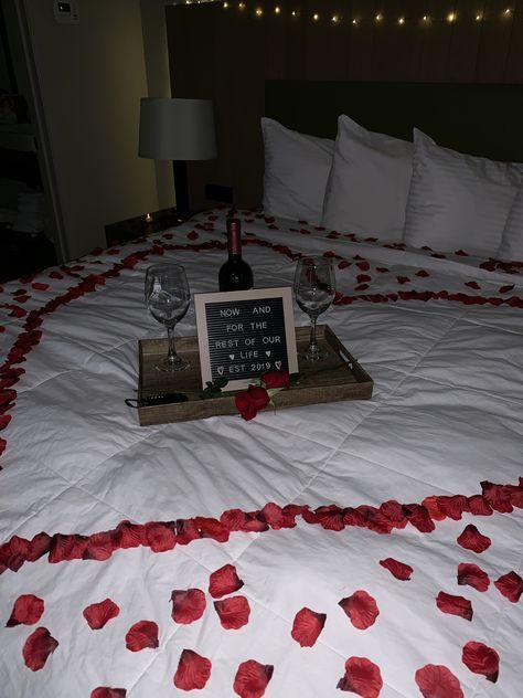 Surprise Bedroom Romantic, Valentines Day Hotel Room Ideas Romantic, Valentine Room Decoration For Him, Decorate Bride And Groom Hotel Room, Romantic Welcome Home Ideas, Wedding Day Hotel Room Decor, Will You Marry Me Hotel Room, Anniversary Hotel Decoration Ideas, Wedding Hotel Room Decorations