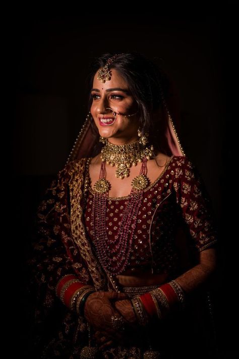 Bride Photoshoot ideas| Bridal Portraits| Choker Necklace Designs Lehenga Bride Poses, Bride Pose With Lehenga, Bride Lehenga Poses, Bride Indoor Photoshoot, Indian Bride Getting Ready Photography, Engagement Bride Poses Indian Single, Bride Parlour Poses, Indian Bride Photography Poses Bridal Lehenga, Bride Poses Indoor