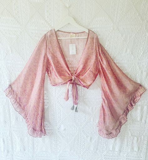 Pink, huge sleeves wrap top, hippy, boho, 70s, gypsy, bohemian, silky Smock Tops, Fancy Gown, Diy Sy, Mode Pop, Haine Diy, Maxi Design, 1970s Style, Fancy Frocks, 70s Inspired Fashion