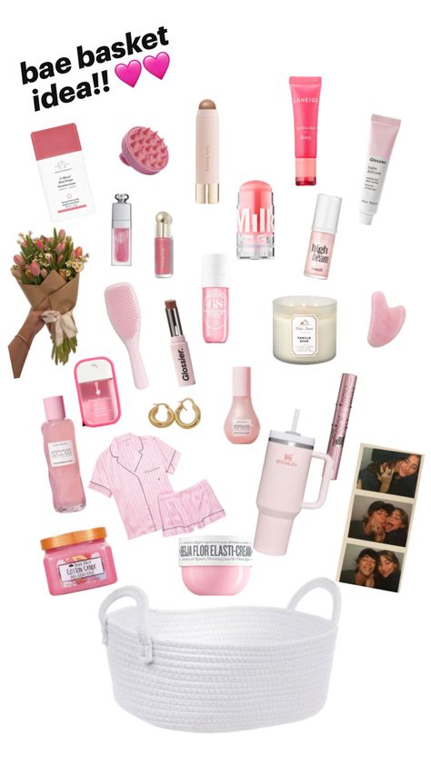 basket picture flowers stanley cup perfume pajamas glow recipe earrings candles hand sanitizer blush lip gloss bronzer mascara gua sha body scrub sugar scrub Basket Gift Ideas For Boyfriend, Basket Ideas For Girlfriend, Unique Diy Gift Ideas, Pink Gift Basket, Best Friend Valentines, Friend Valentine Gifts, Valentines Day Baskets, Valentine Gift Baskets, Best Gift Baskets