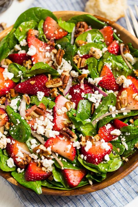 Egg Salad, Recipes 2023, Spinach Salad Recipes, Strawberry Spinach, Salad Salad, Spinach Strawberry Salad, Strawberry Salad, Healing Arts, Spinach Salad