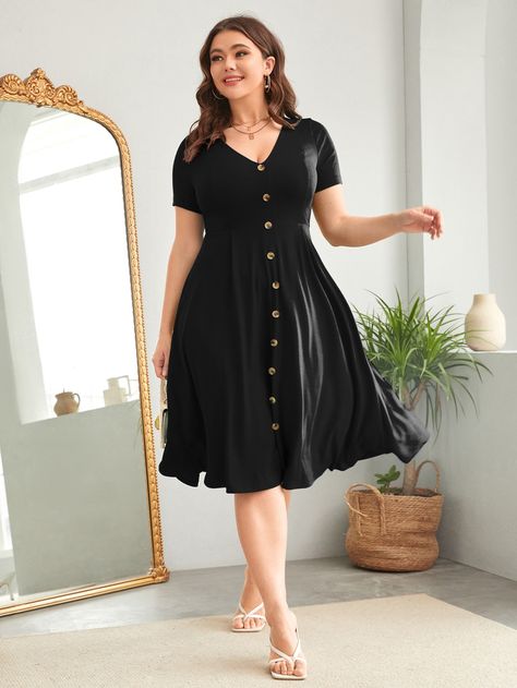 SHEIN Clasi Plus Button Front A-line DressI discovered amazing products on SHEIN.com, come check them out! Simple Black Summer Dress, Black Summer Dress Plus Size, Soft Classic Plus Size, Formal Black Dress Short, Plus Size Fall Dress, Mommy Outfits, Brand Photoshoot, Modelos Plus Size, Curvy Shorts