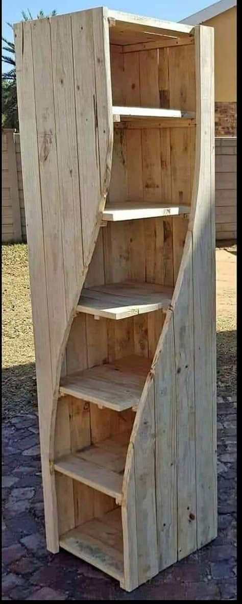 Pallet Pantry Shelves, Bathroom Pallet Shelf, Diy Wood Working Table, Pallet Wood Ideas Diy Projects, Diy Pallet Home Decor, Wood Projects Shelves, Diy Wooden Rack, Wood Pallet Bookshelf, Diy Pallet Closet Organizer