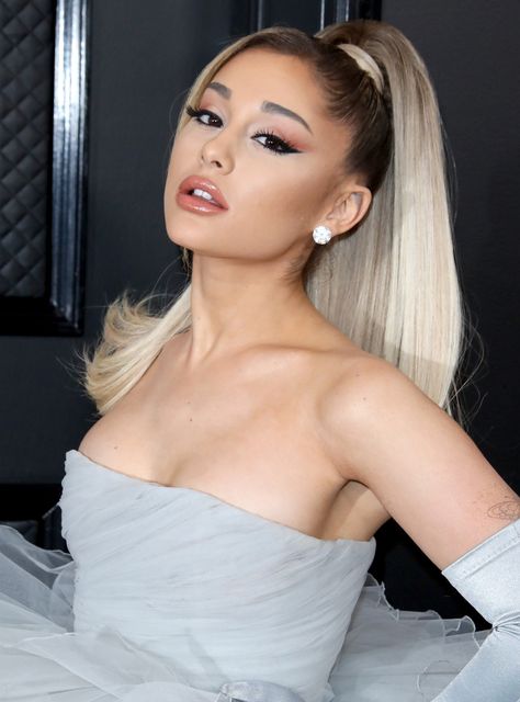 Mode Zendaya, Ariana Grande Images, Ariana Grande Photoshoot, Ariana Grande Photos, Female Singers, Jung Kook, Agra, Wimbledon, Lady Gaga